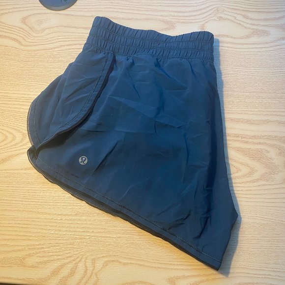 LULULEMON LINED SHORTS SIZE 10 - Picture 1 of 5